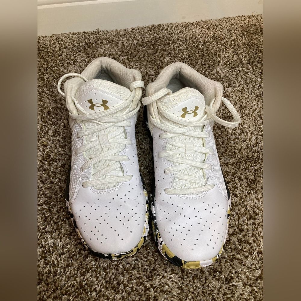 Under Armour Jet 21 Shoes, Youth Size 6